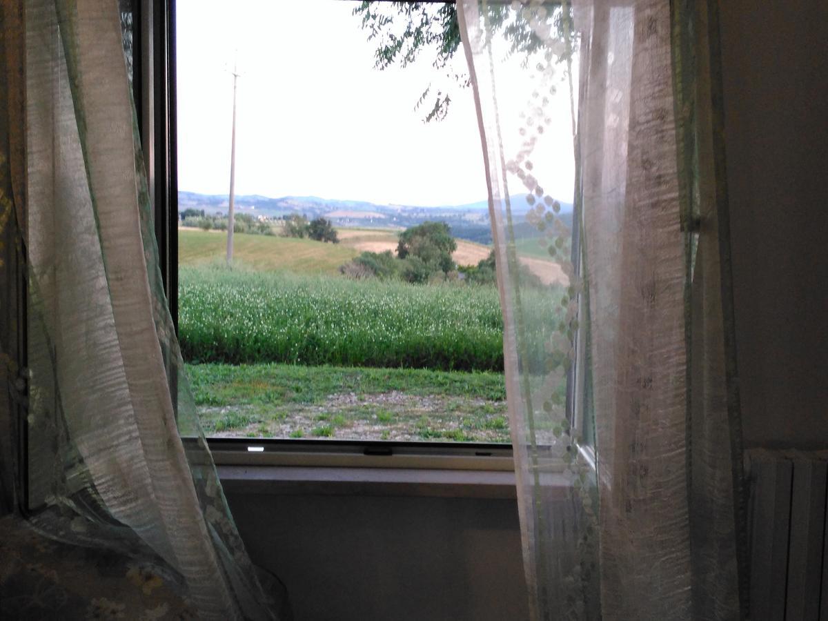 Agriturismo Uliveto Gretacci 蒙特马拉诺 外观 照片