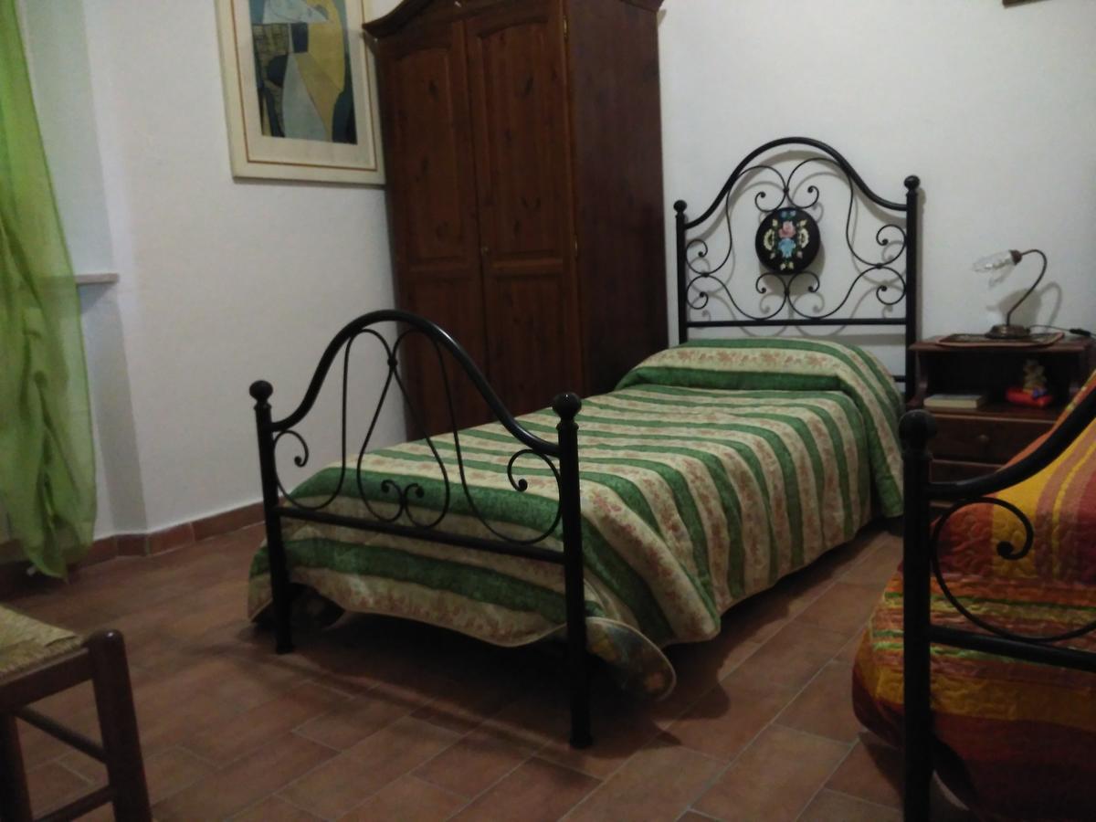 Agriturismo Uliveto Gretacci 蒙特马拉诺 外观 照片